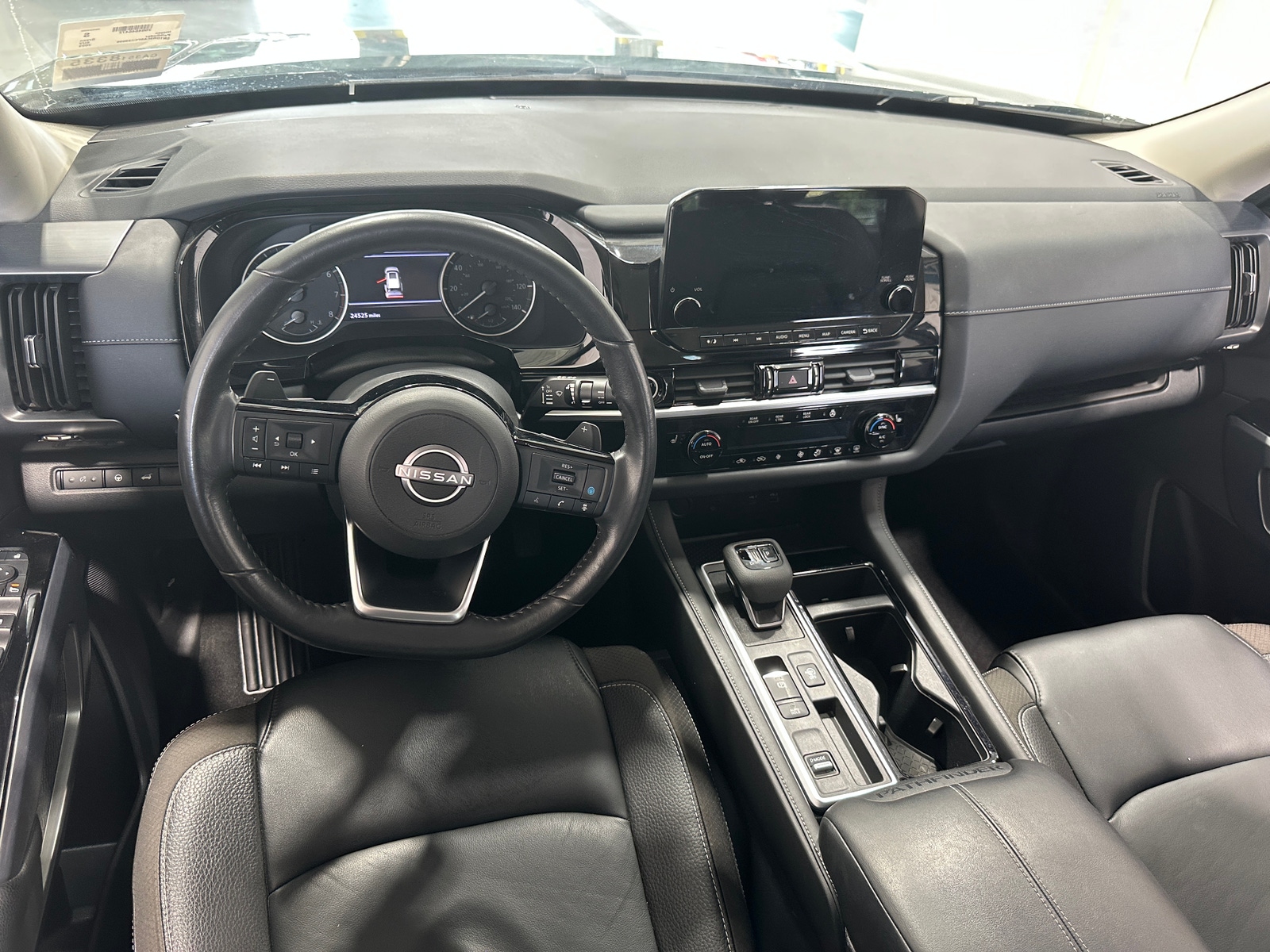 Thumbnail: 2023 Nissan Pathfinder - 2