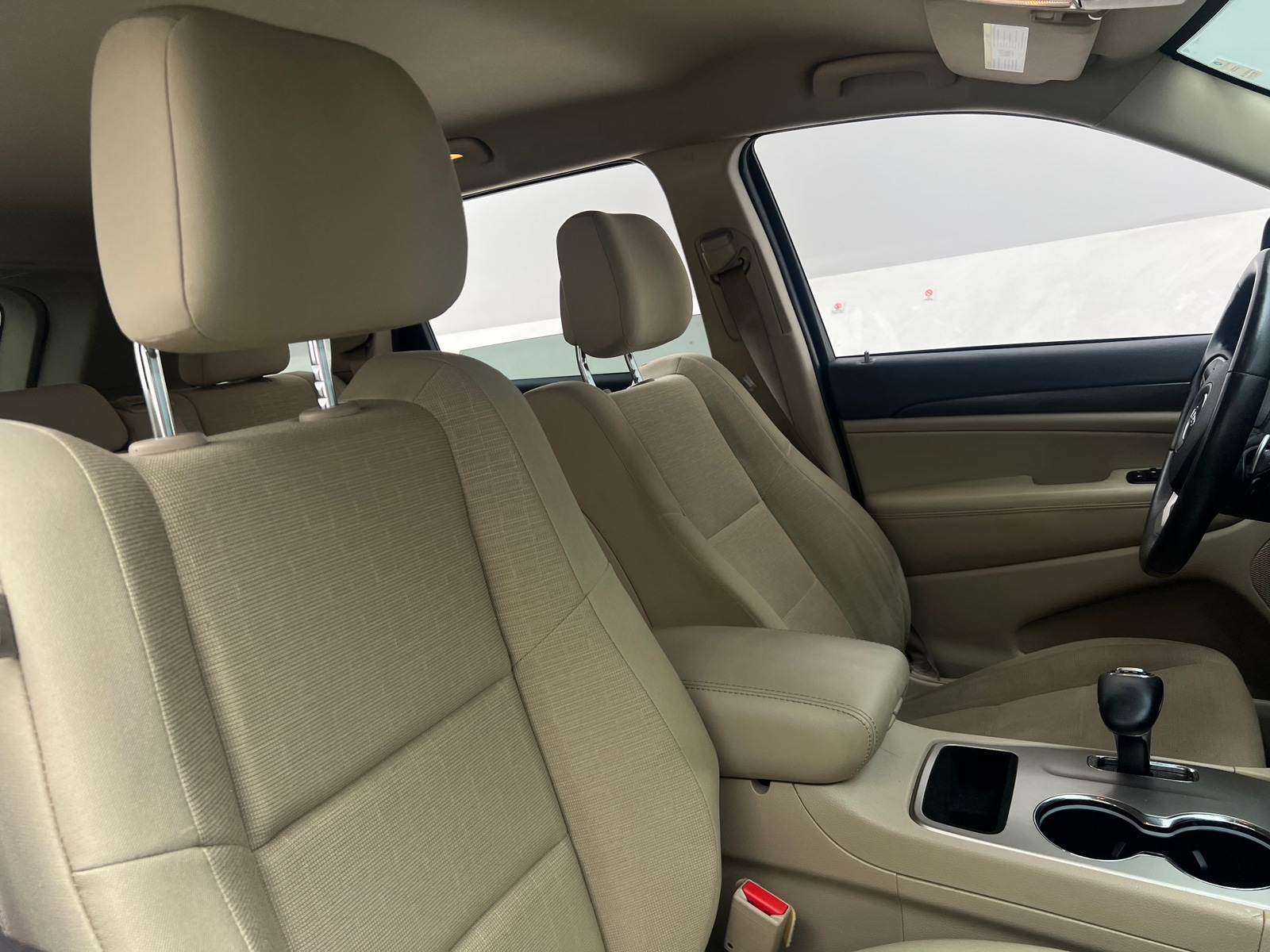 Thumbnail: 2015 Jeep Grand Cherokee - 2