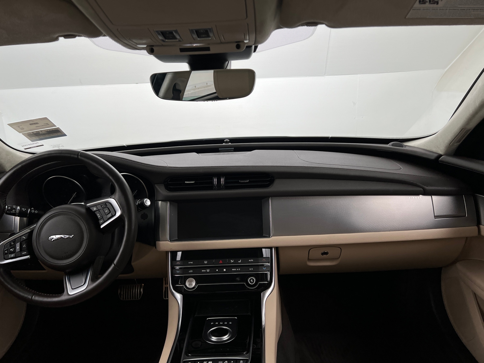 Thumbnail: 2020 Jaguar XF - 2