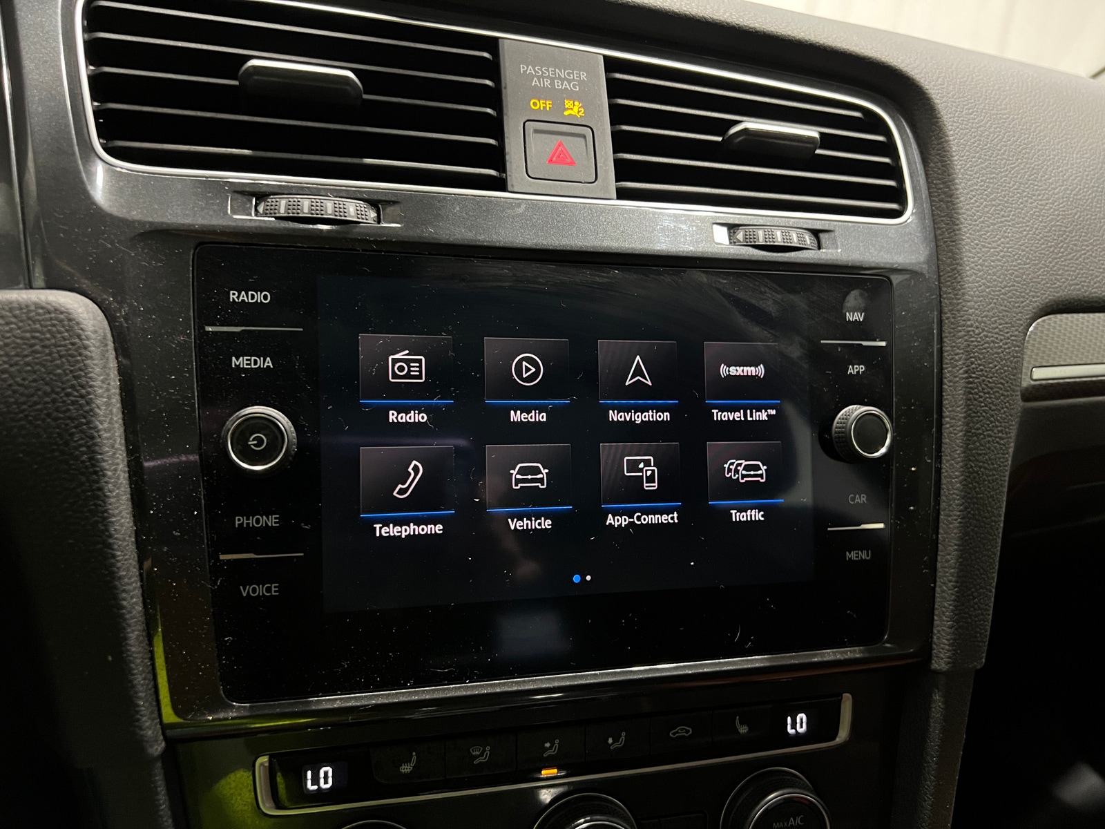 Thumbnail: 2019 Volkswagen Golf - 3