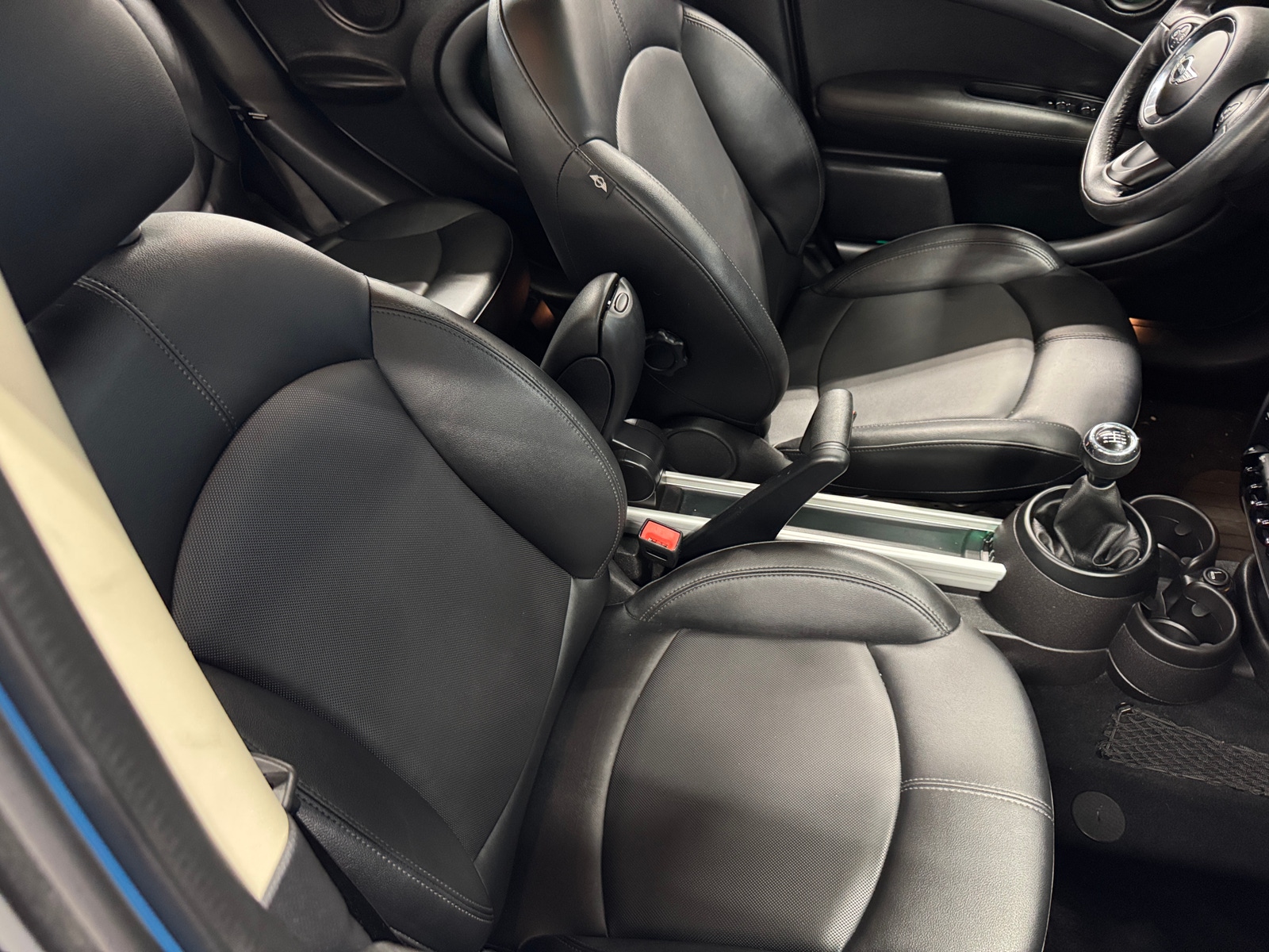 Thumbnail: 2016 MINI Cooper Countryman - 2