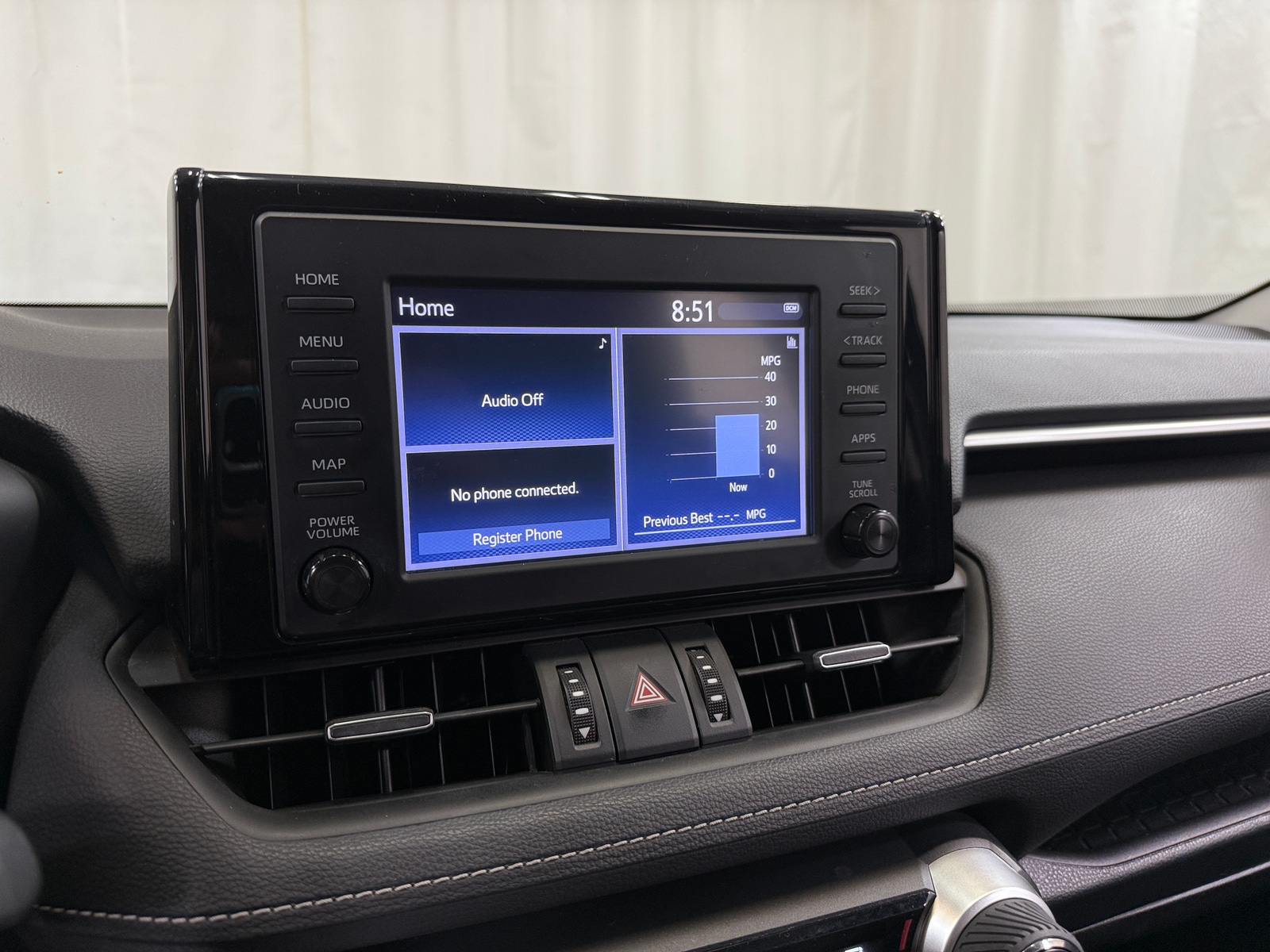 Thumbnail: 2019 Toyota RAV4 - 3