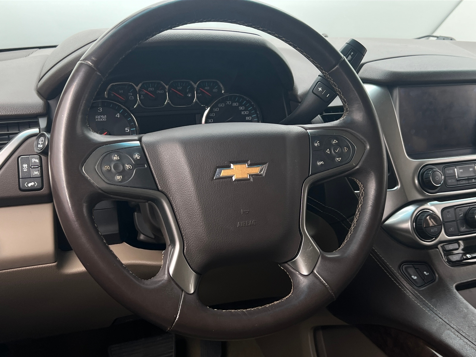Thumbnail: 2018 Chevrolet Suburban - 4