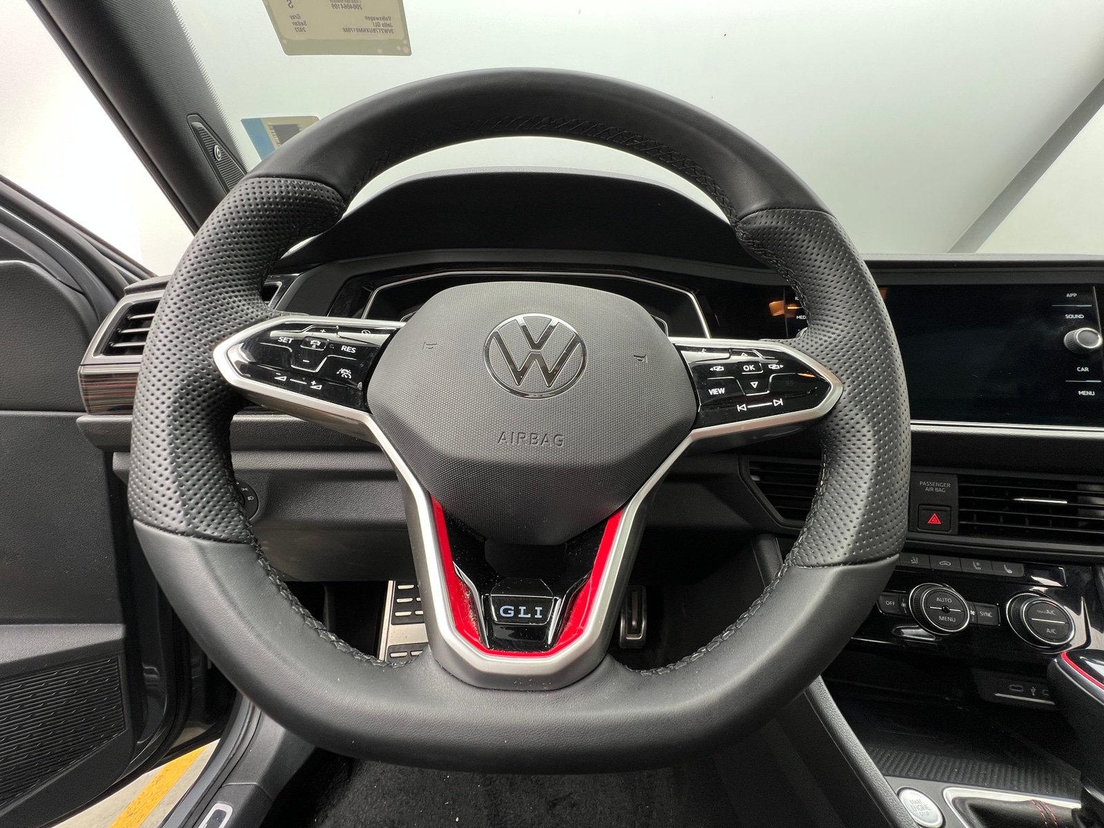 Thumbnail: 2022 Volkswagen Jetta - 4