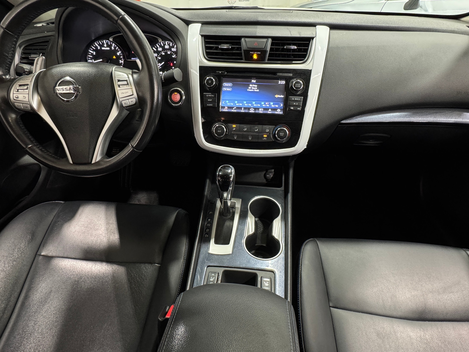 Thumbnail: 2018 Nissan Altima - 3