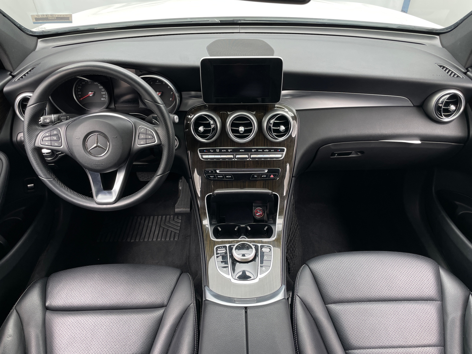 Thumbnail: 2018 Mercedes-Benz GLC - 2