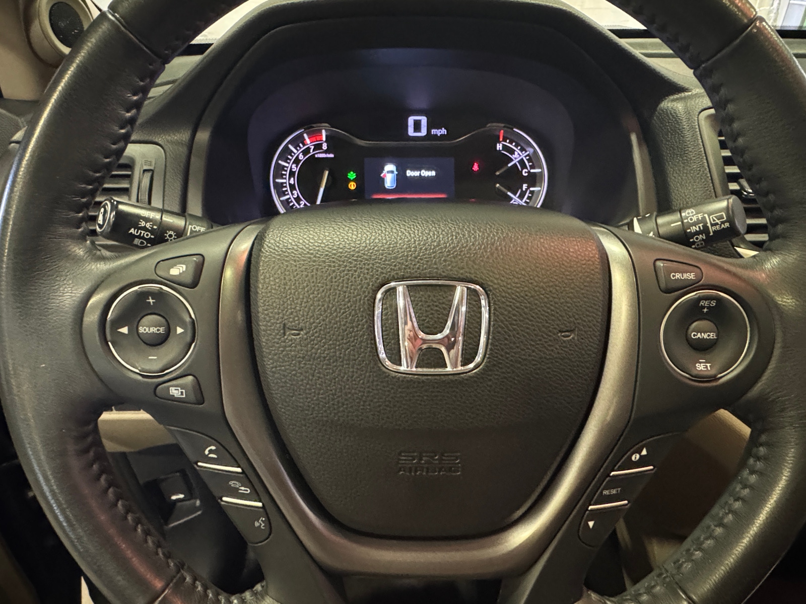 Thumbnail: 2017 Honda Pilot - 4