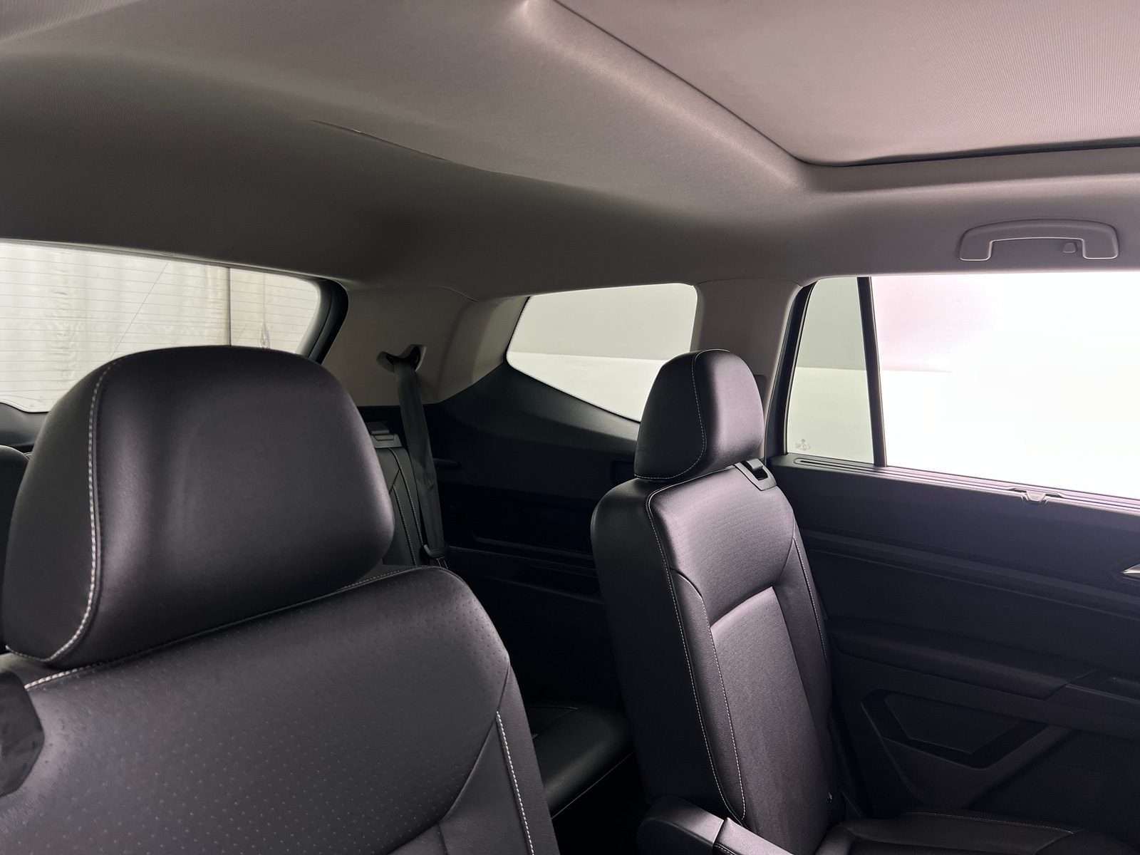 Thumbnail: 2021 Volkswagen Atlas - 5