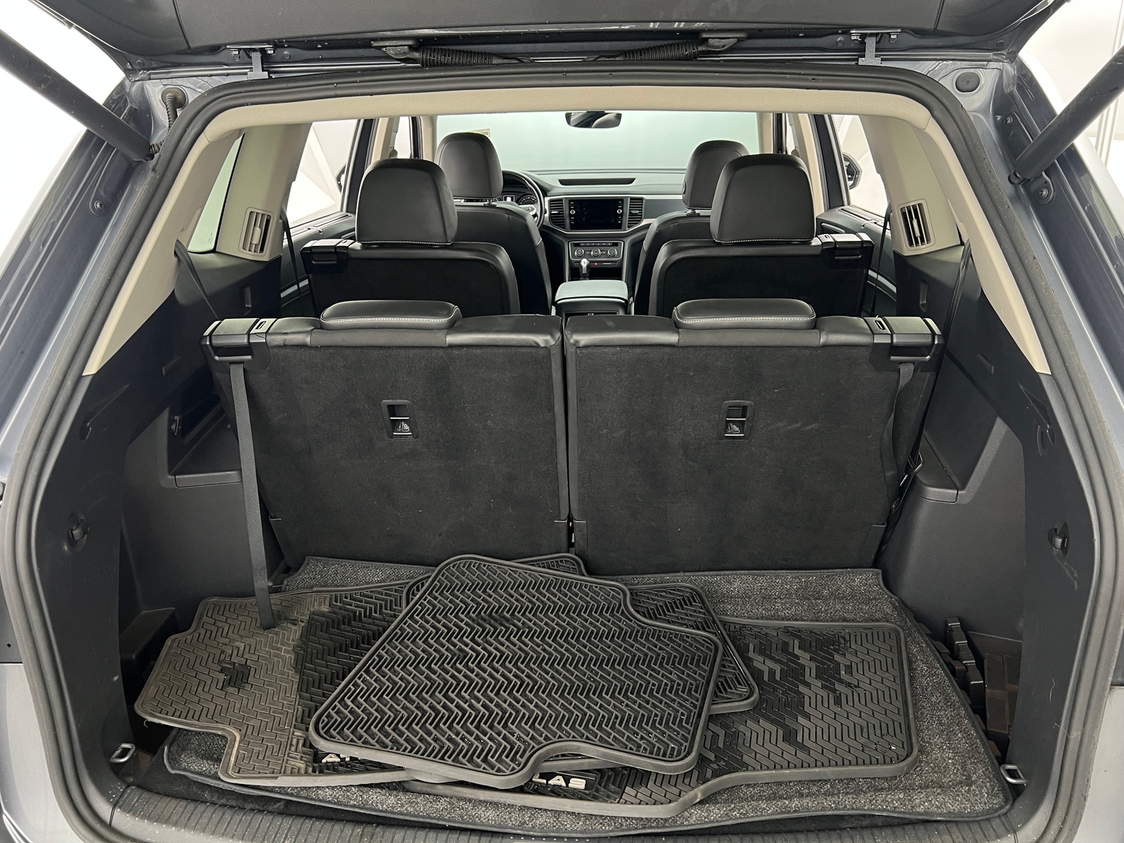 Thumbnail: 2021 Volkswagen Atlas - 6