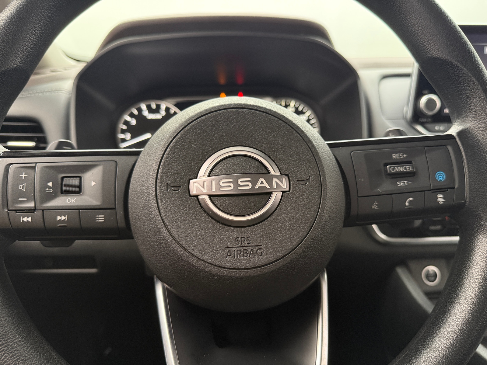 Thumbnail: 2023 Nissan Rogue - 5