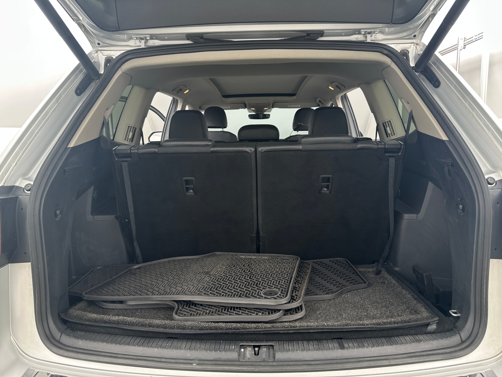 Thumbnail: 2019 Volkswagen Atlas - 6