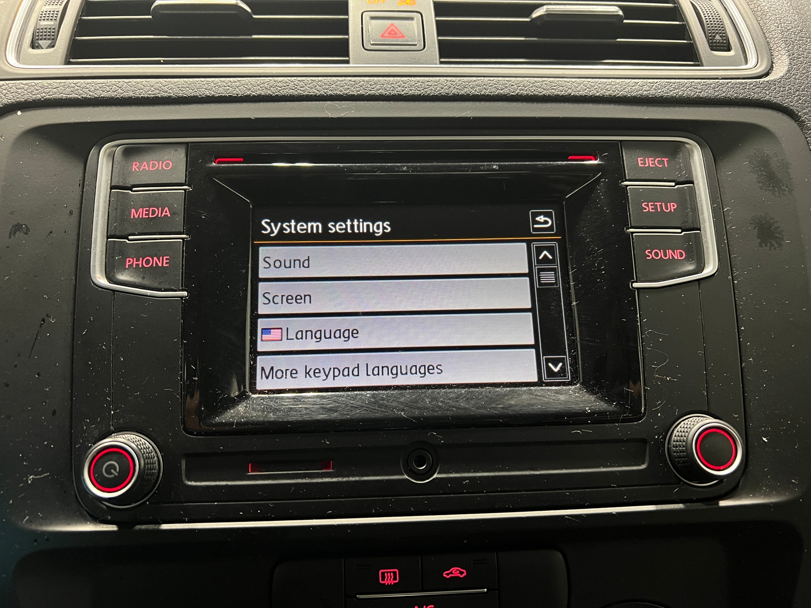 Thumbnail: 2017 Volkswagen Jetta - 4