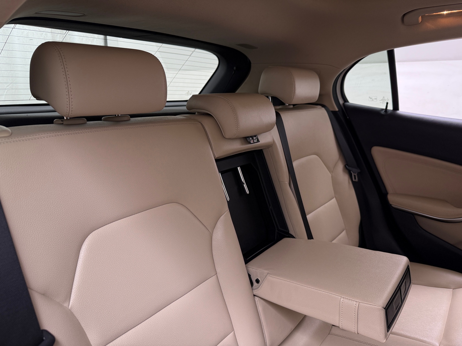Thumbnail: 2015 Mercedes-Benz GLA - 5