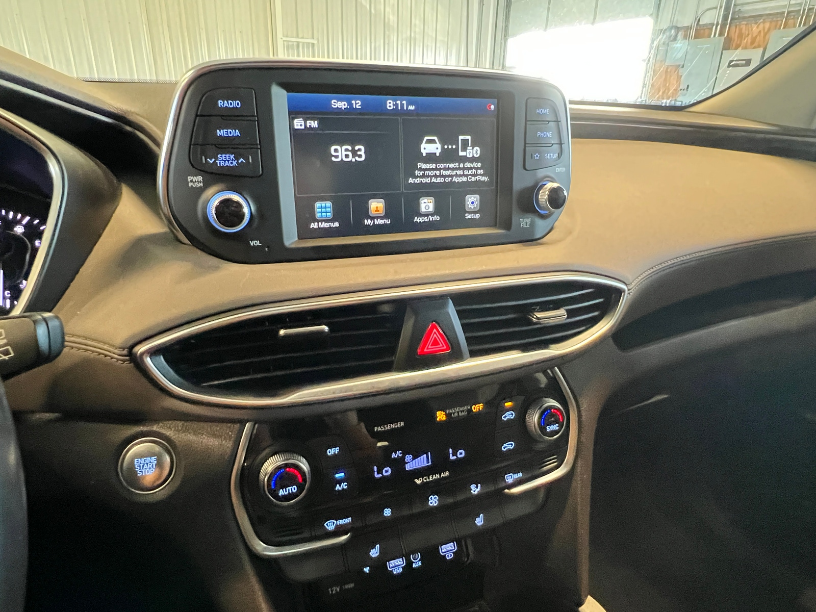 Thumbnail: 2020 Hyundai Santa Fe - 4