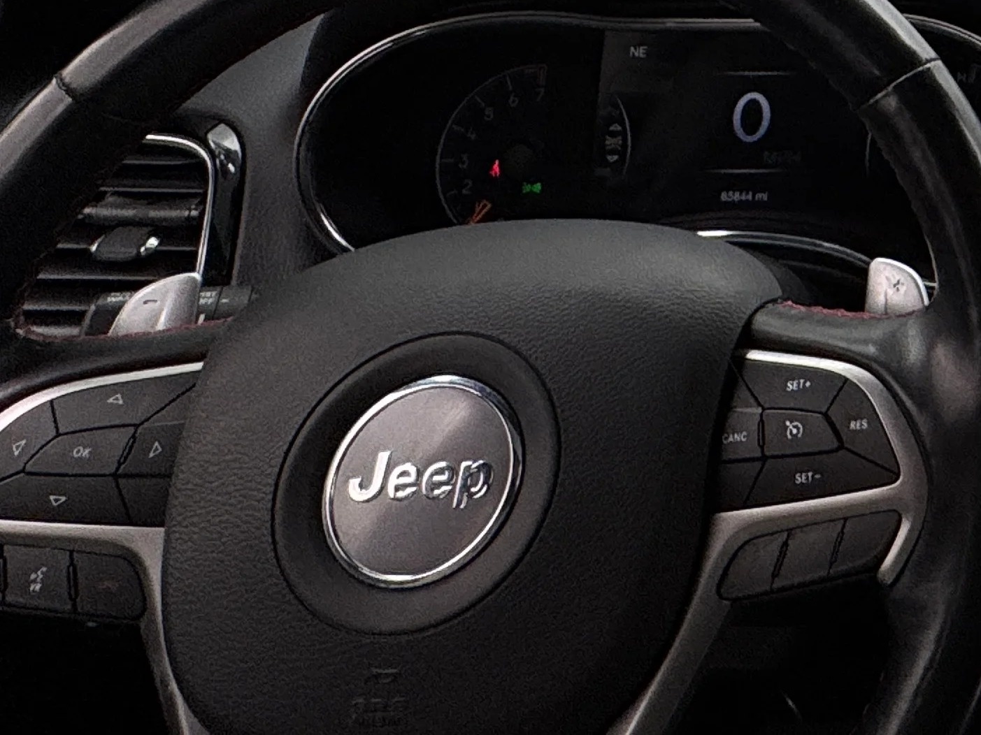 Thumbnail: 2020 Jeep Grand Cherokee - 5