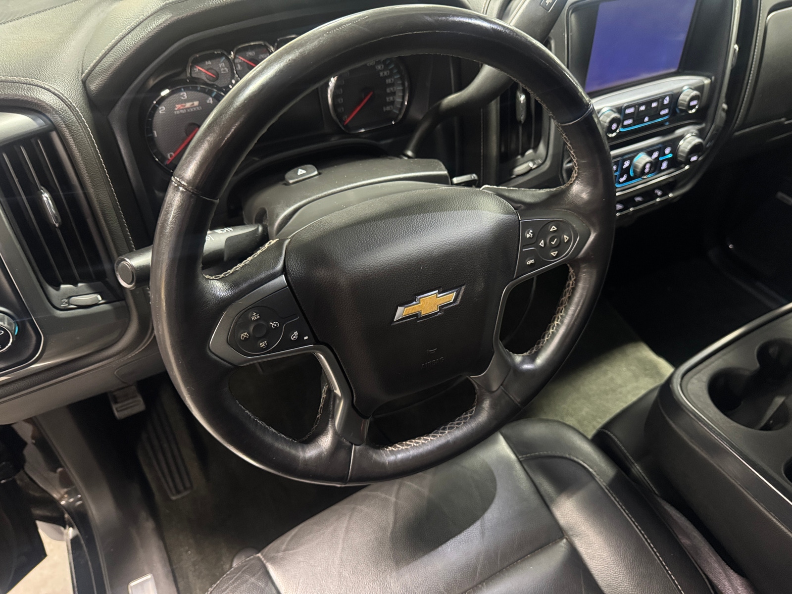 Thumbnail: 2017 Chevrolet Silverado 1500 - 4