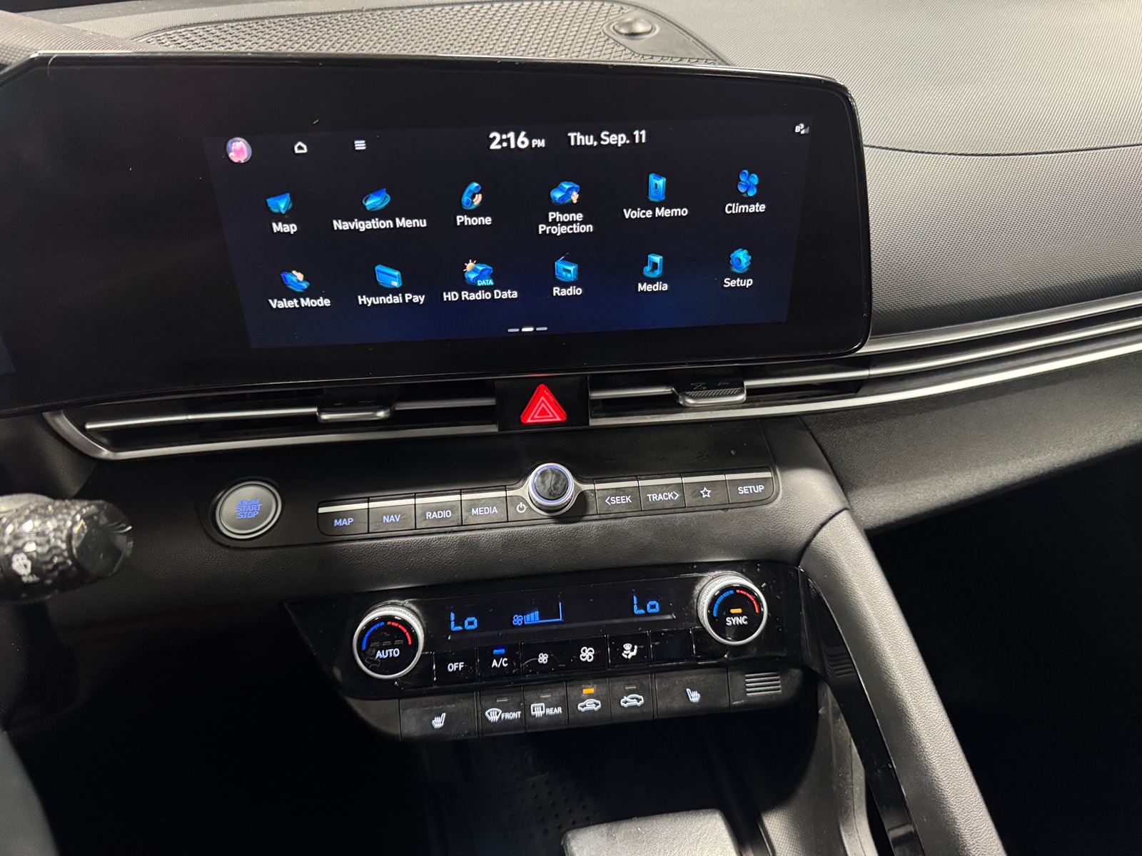 Thumbnail: 2023 Hyundai Elantra - 4