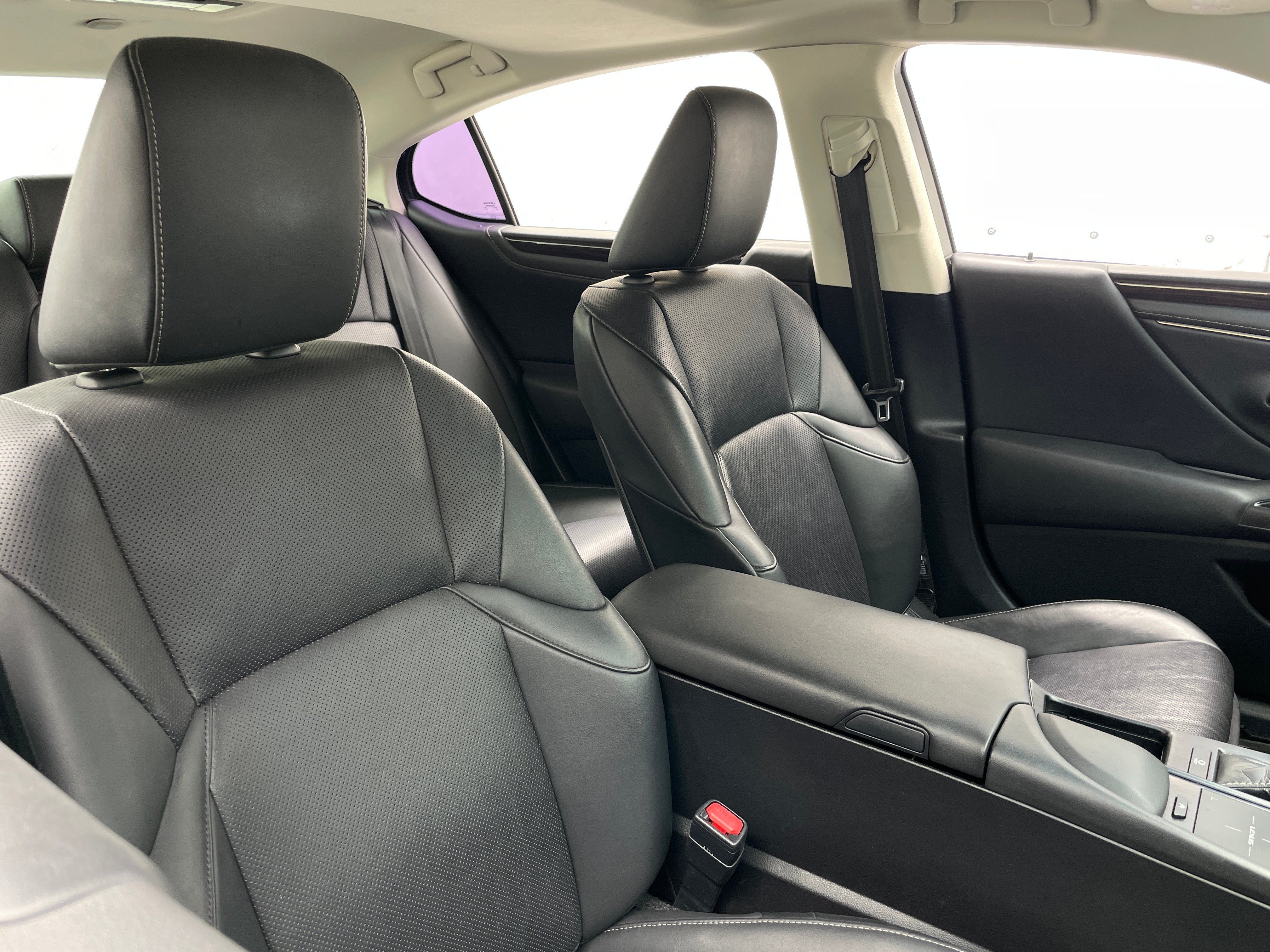 2020 Lexus ES