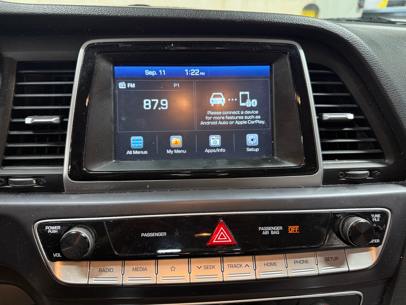 Thumbnail: 2019 Hyundai Sonata - 4