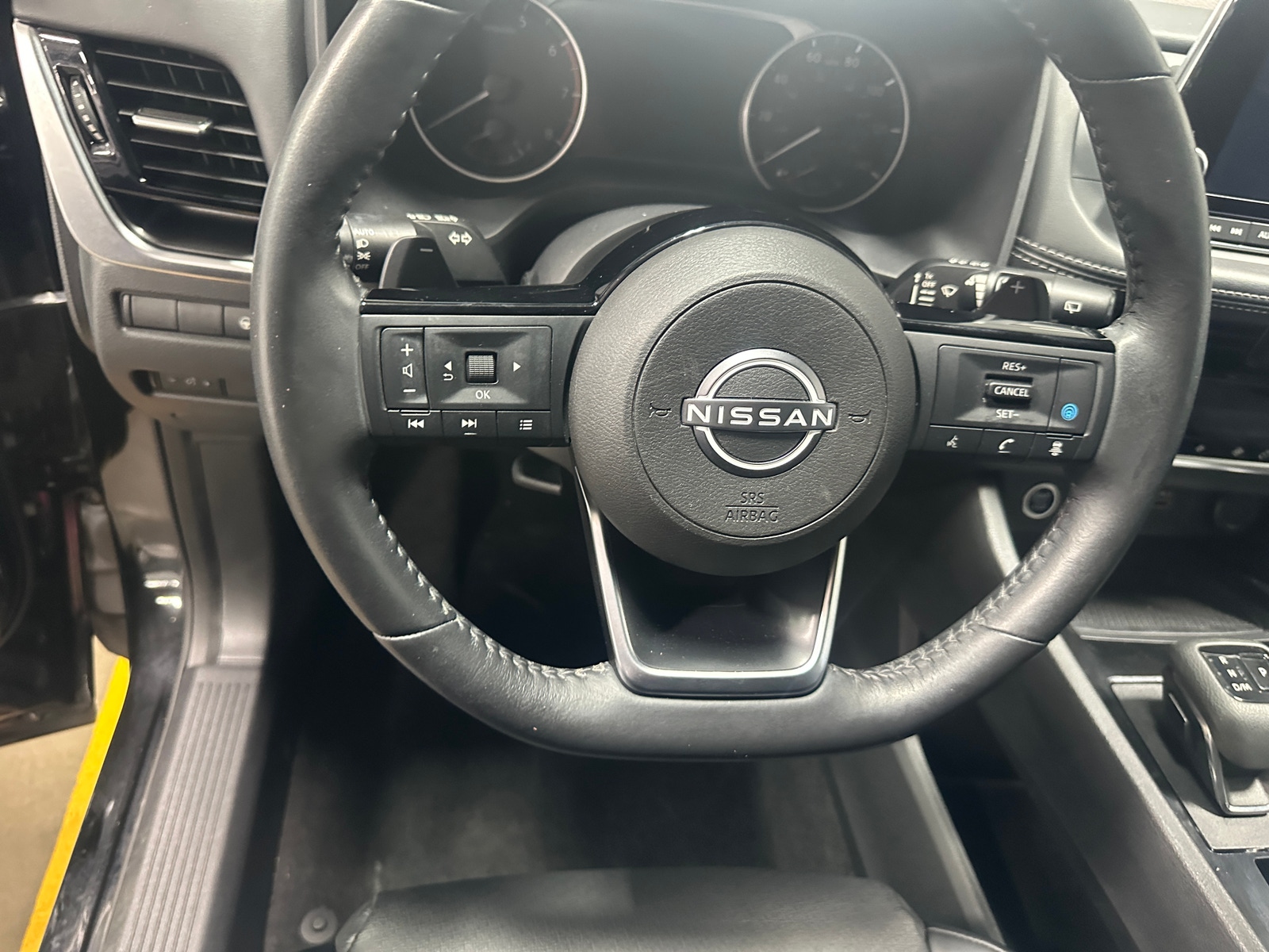 Thumbnail: 2022 Nissan Rogue - 4