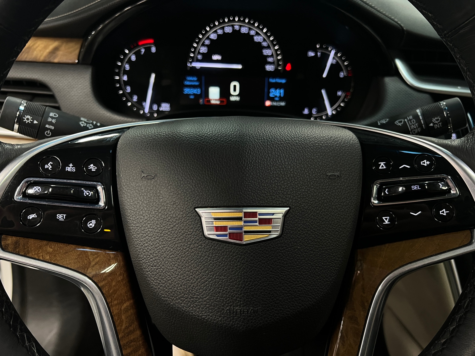 Thumbnail: 2018 Cadillac XTS - 4