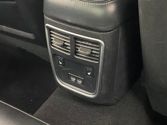 2021 Dodge Charger SXT photo 4
