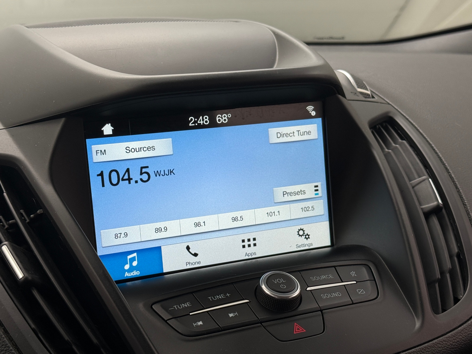 Thumbnail: 2019 Ford Escape - 4