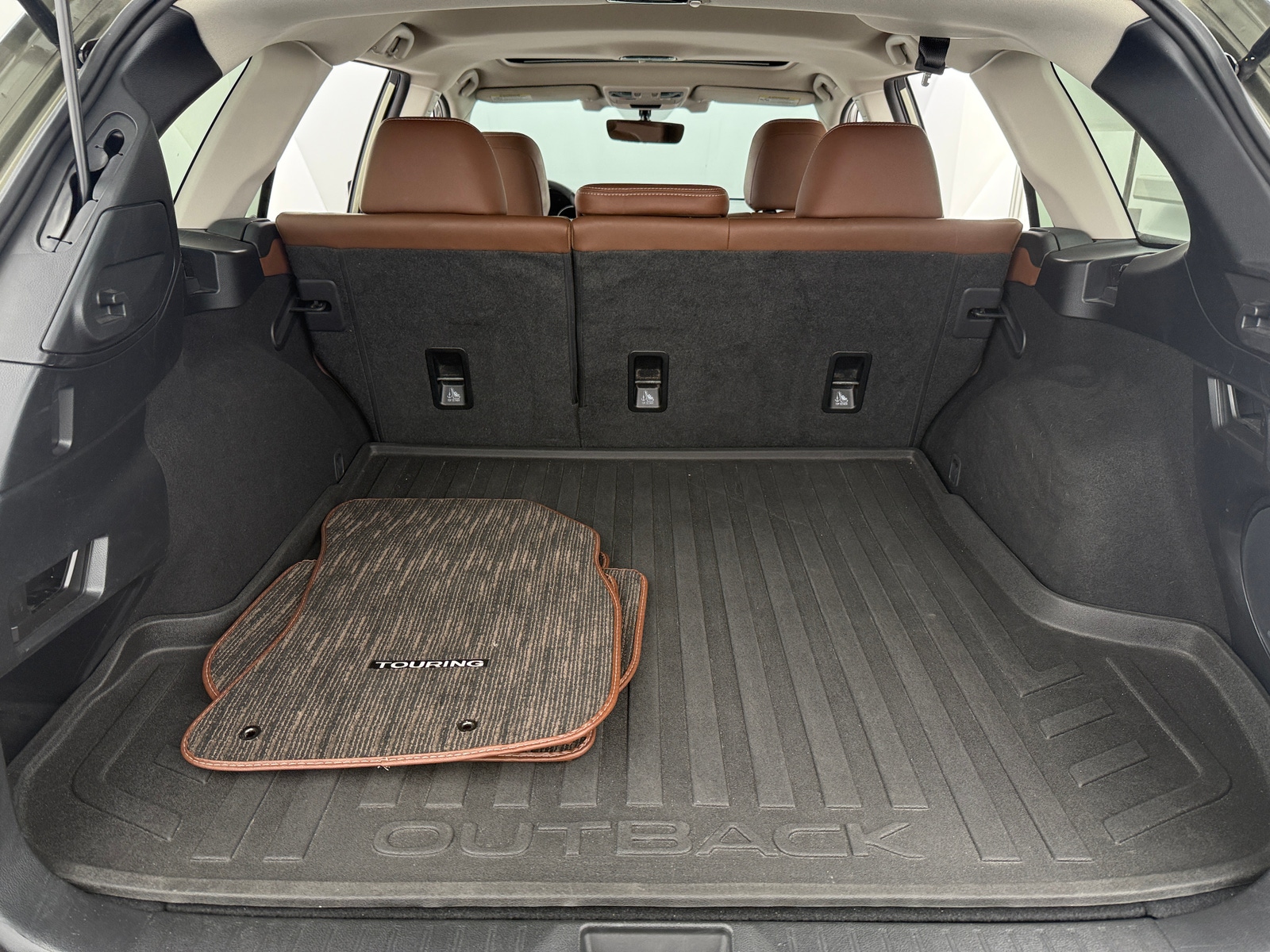 Thumbnail: 2017 Subaru Outback - 6
