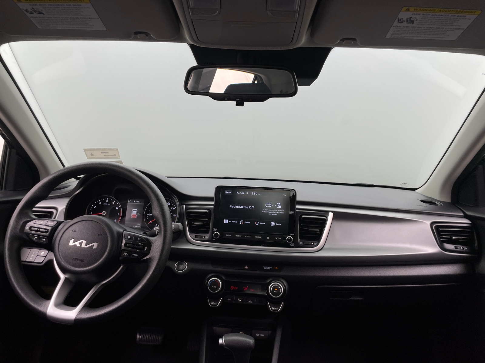 Thumbnail: 2022 Kia Rio - 3