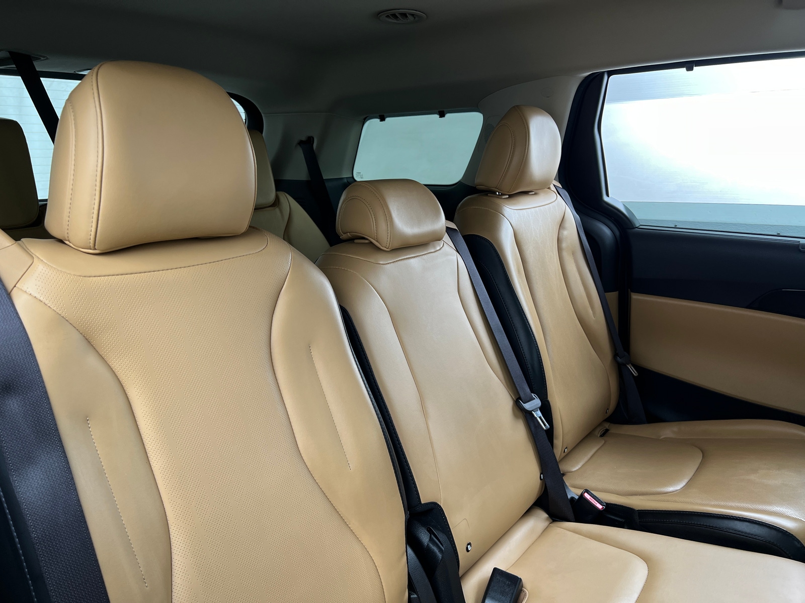 Thumbnail: 2023 Kia Carnival - 5