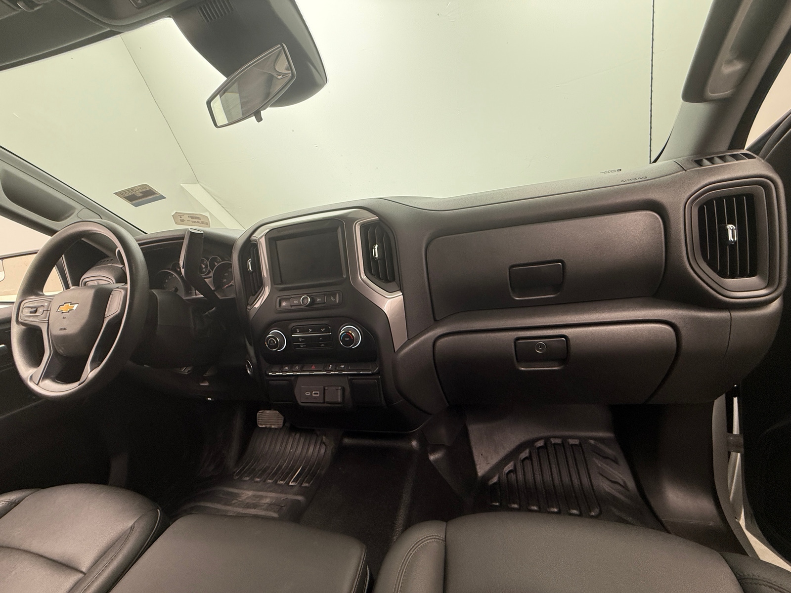Thumbnail: 2022 Chevrolet Silverado 1500 - 2
