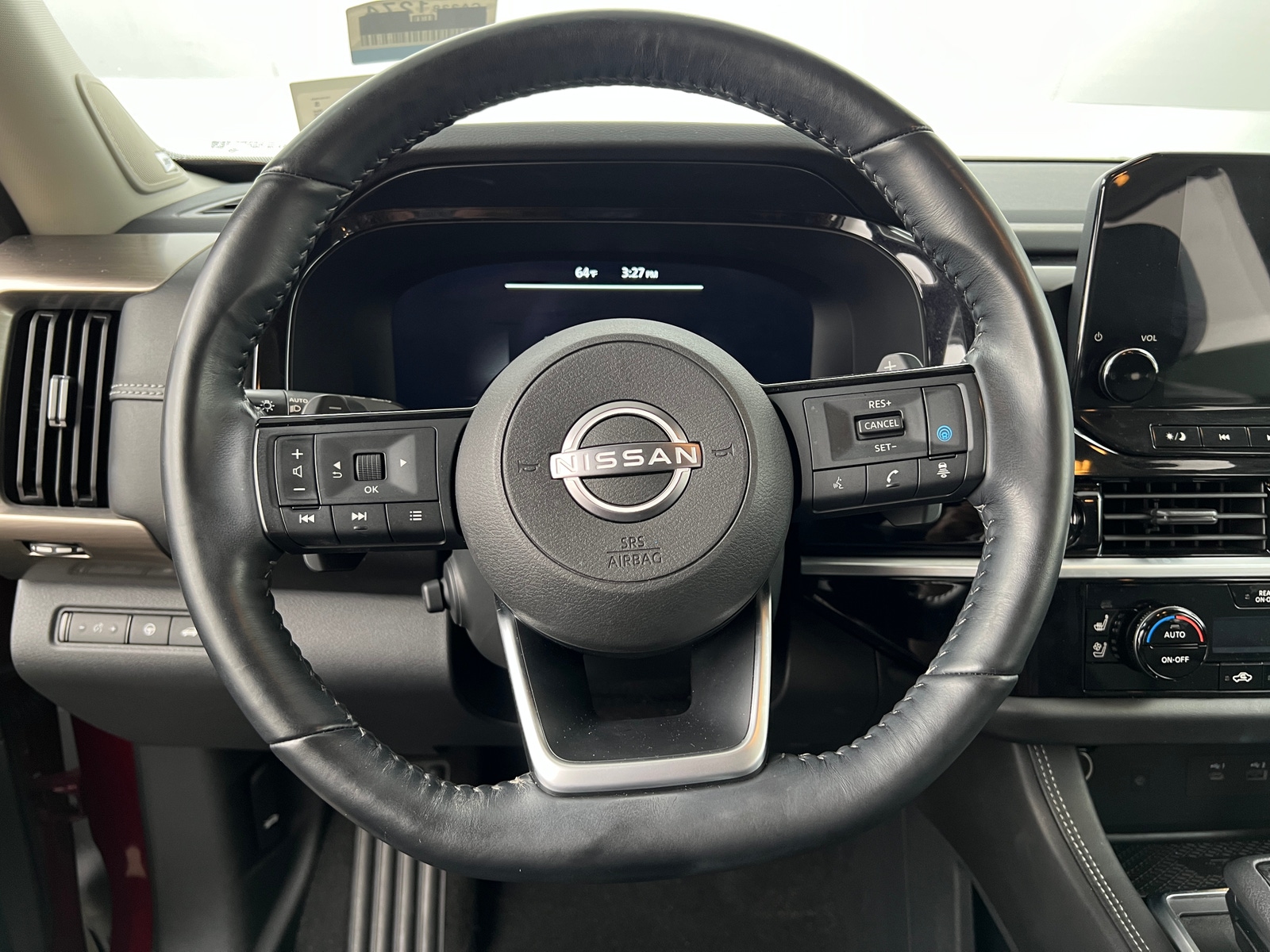 Thumbnail: 2023 Nissan Pathfinder - 4