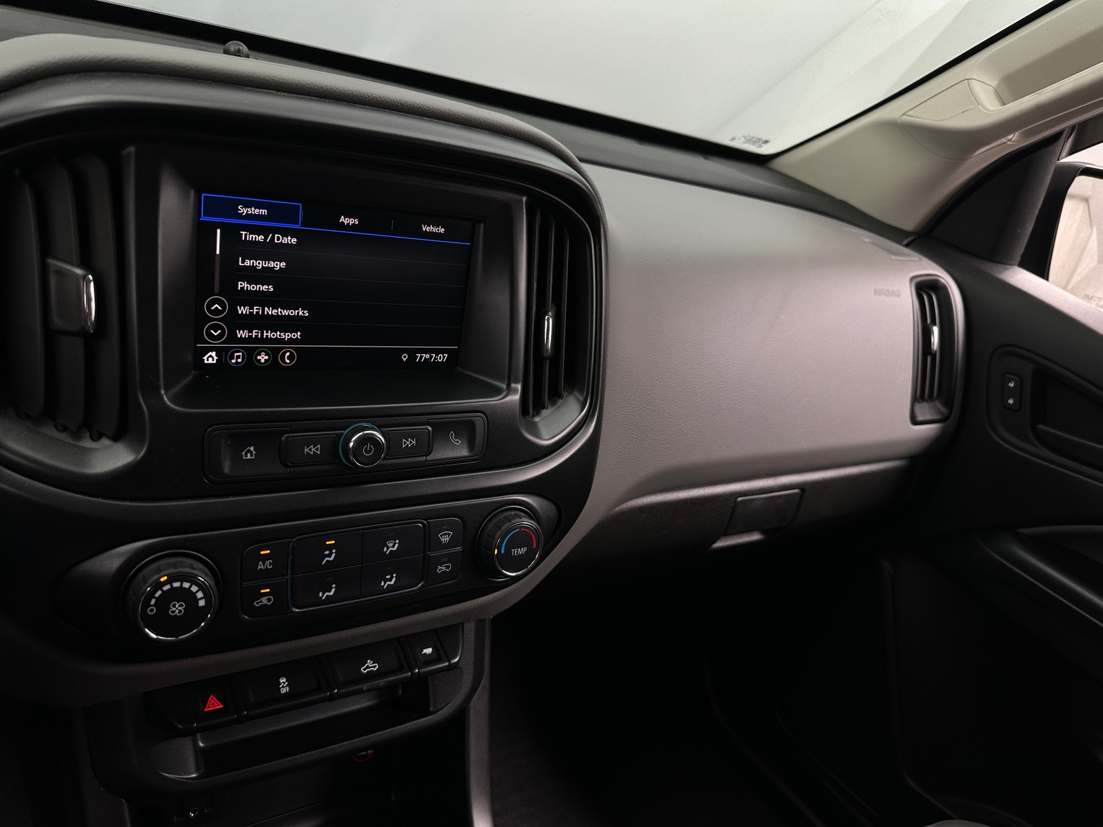 Thumbnail: 2020 Chevrolet Colorado - 4