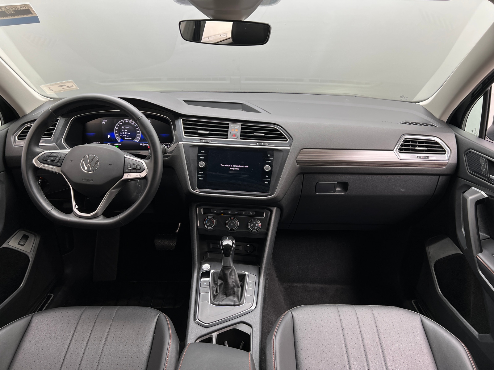 Thumbnail: 2024 Volkswagen Tiguan - 2