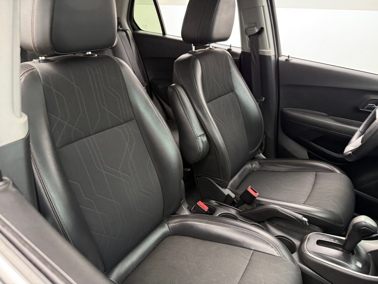 Thumbnail: 2018 Chevrolet Trax - 2