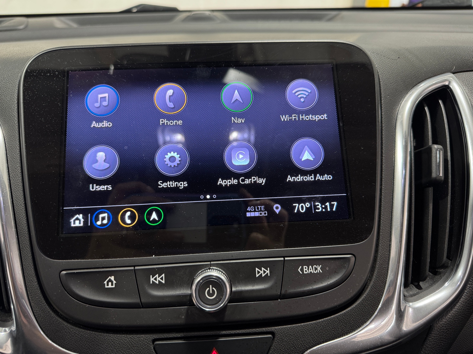 Thumbnail: 2020 Chevrolet Equinox - 4