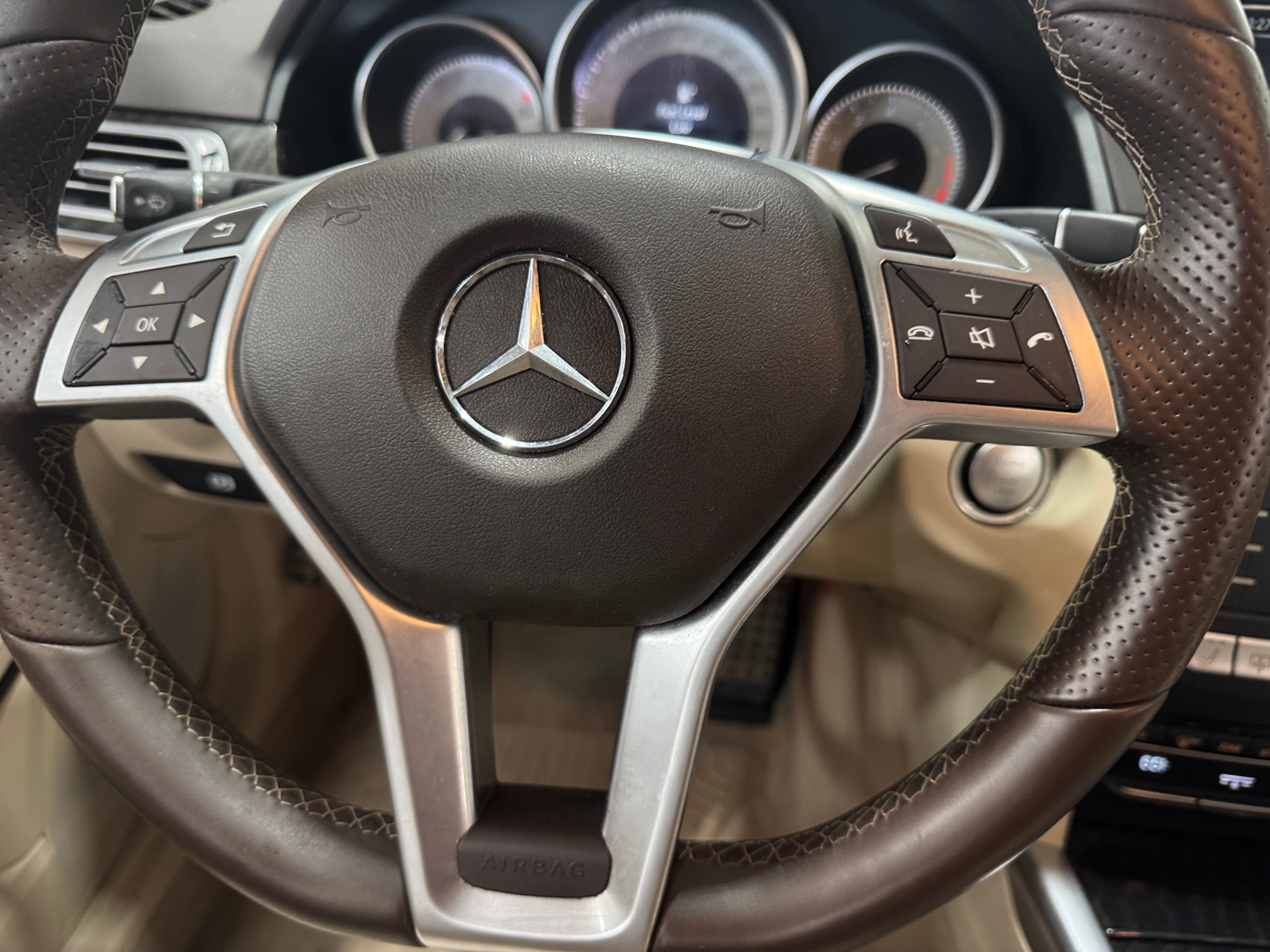 Thumbnail: 2016 Mercedes-Benz E-Class - 4