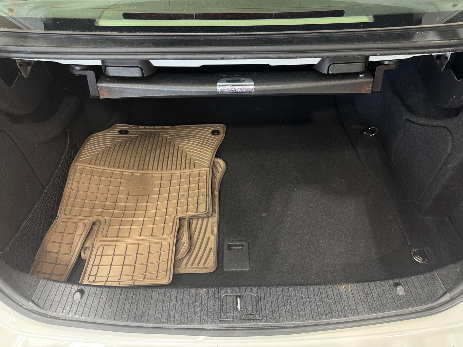 Thumbnail: 2016 Mercedes-Benz E-Class - 6