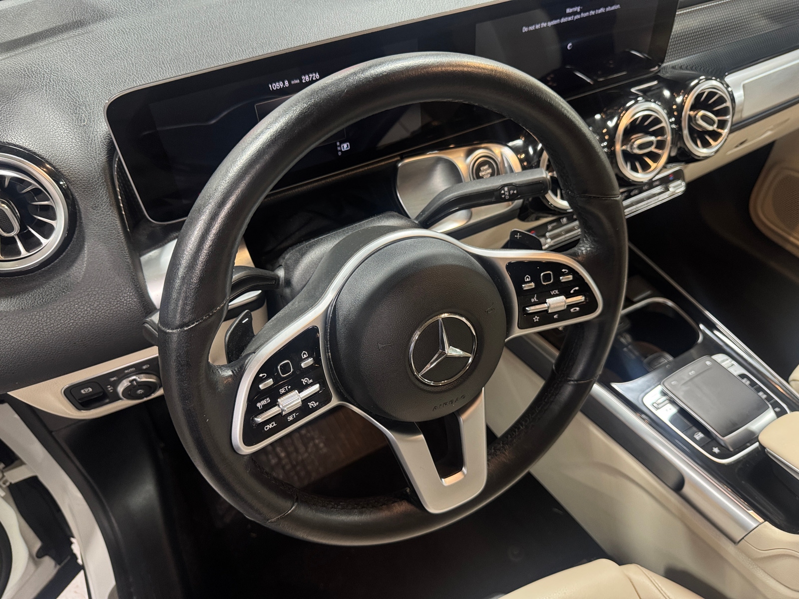 Thumbnail: 2020 Mercedes-Benz GLB - 4