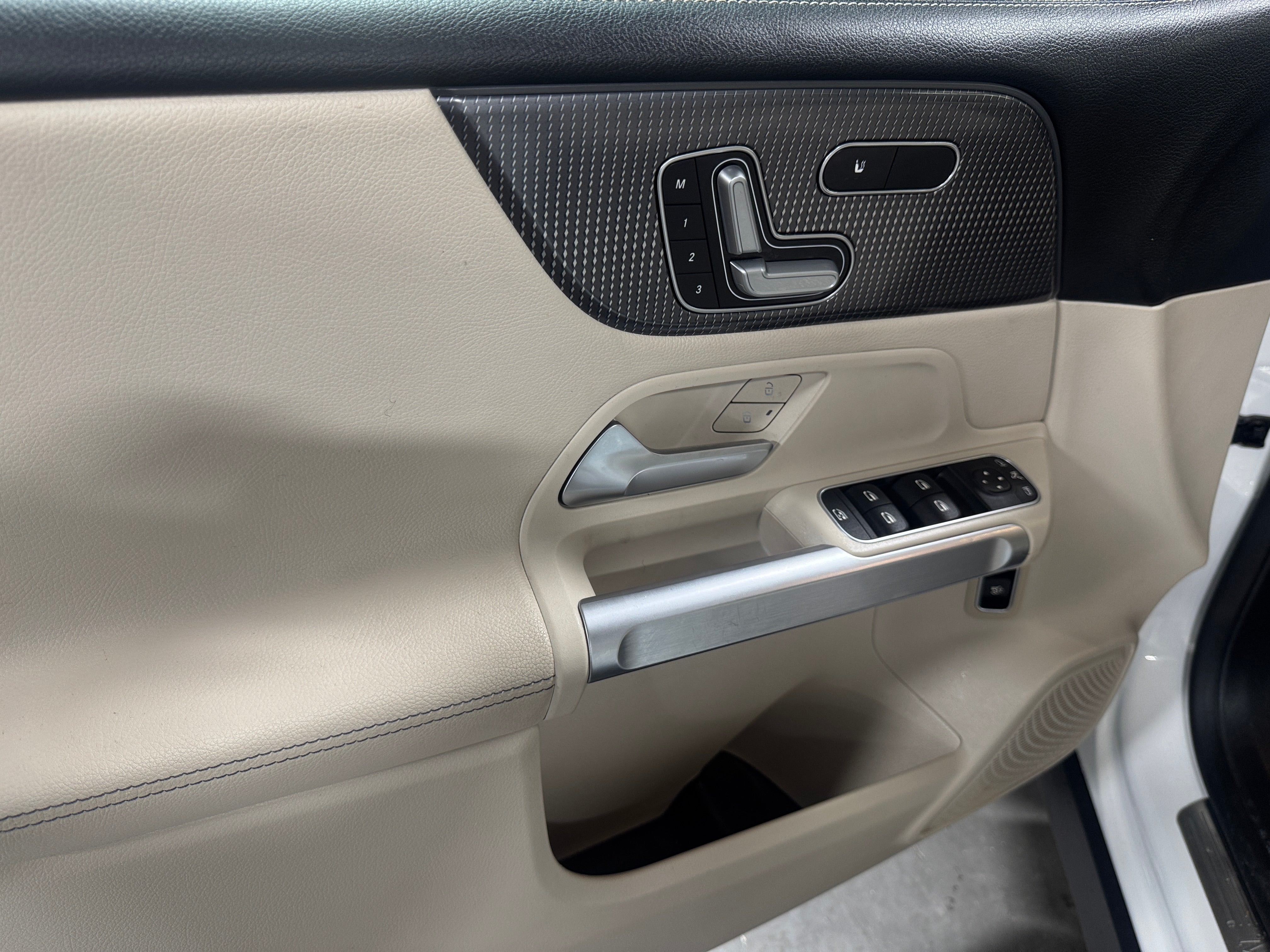 2020 Mercedes-Benz GLB