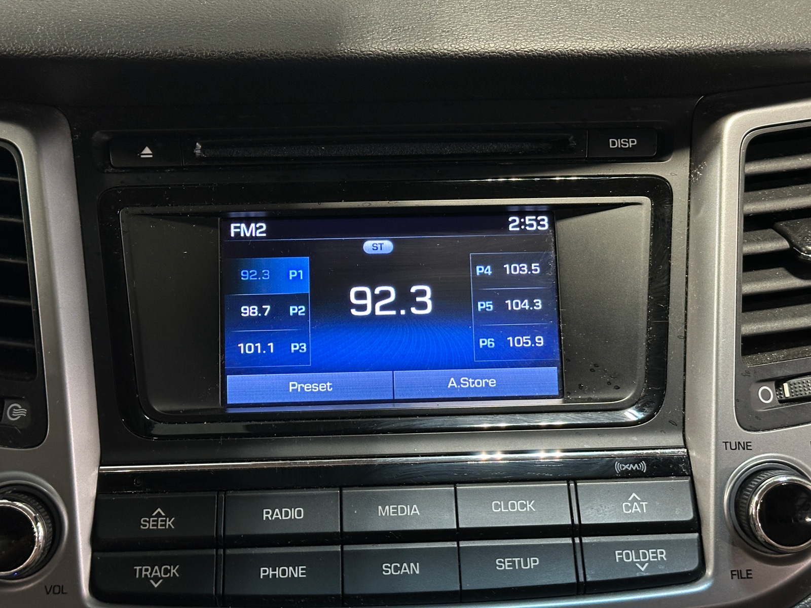 Thumbnail: 2017 Hyundai Tucson - 4