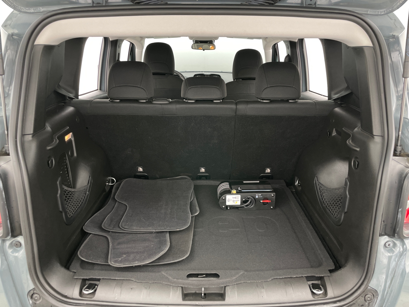 Thumbnail: 2018 Jeep Renegade - 7