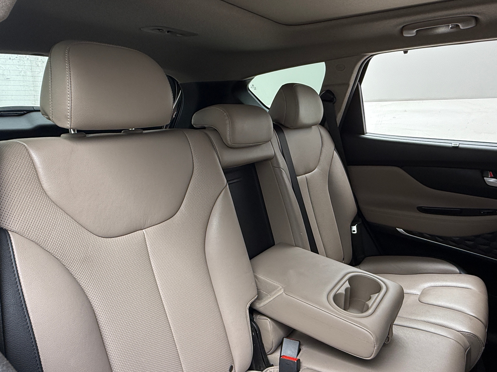 Thumbnail: 2019 Hyundai Santa Fe - 5