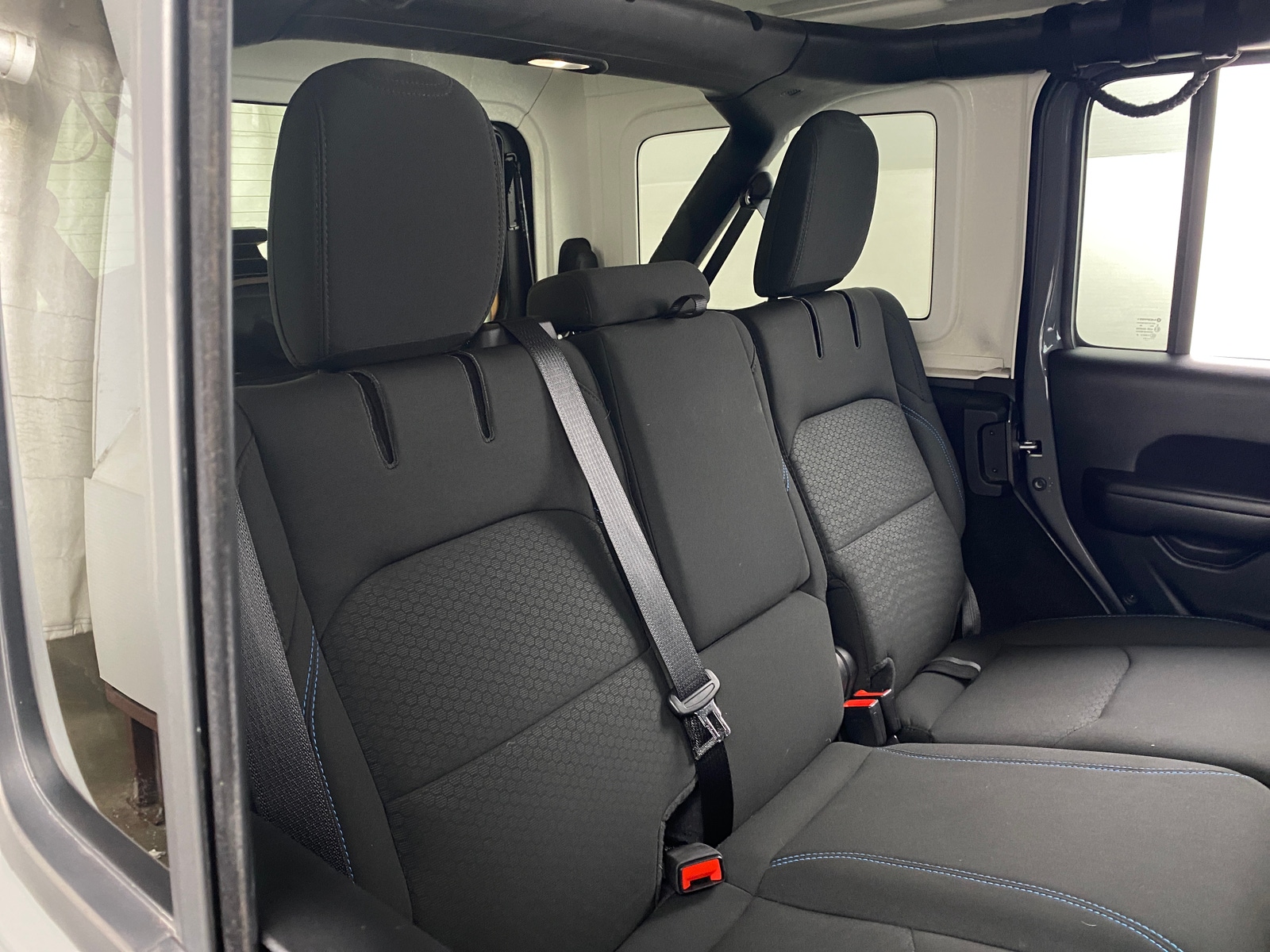 Thumbnail: 2021 Jeep Wrangler - 6