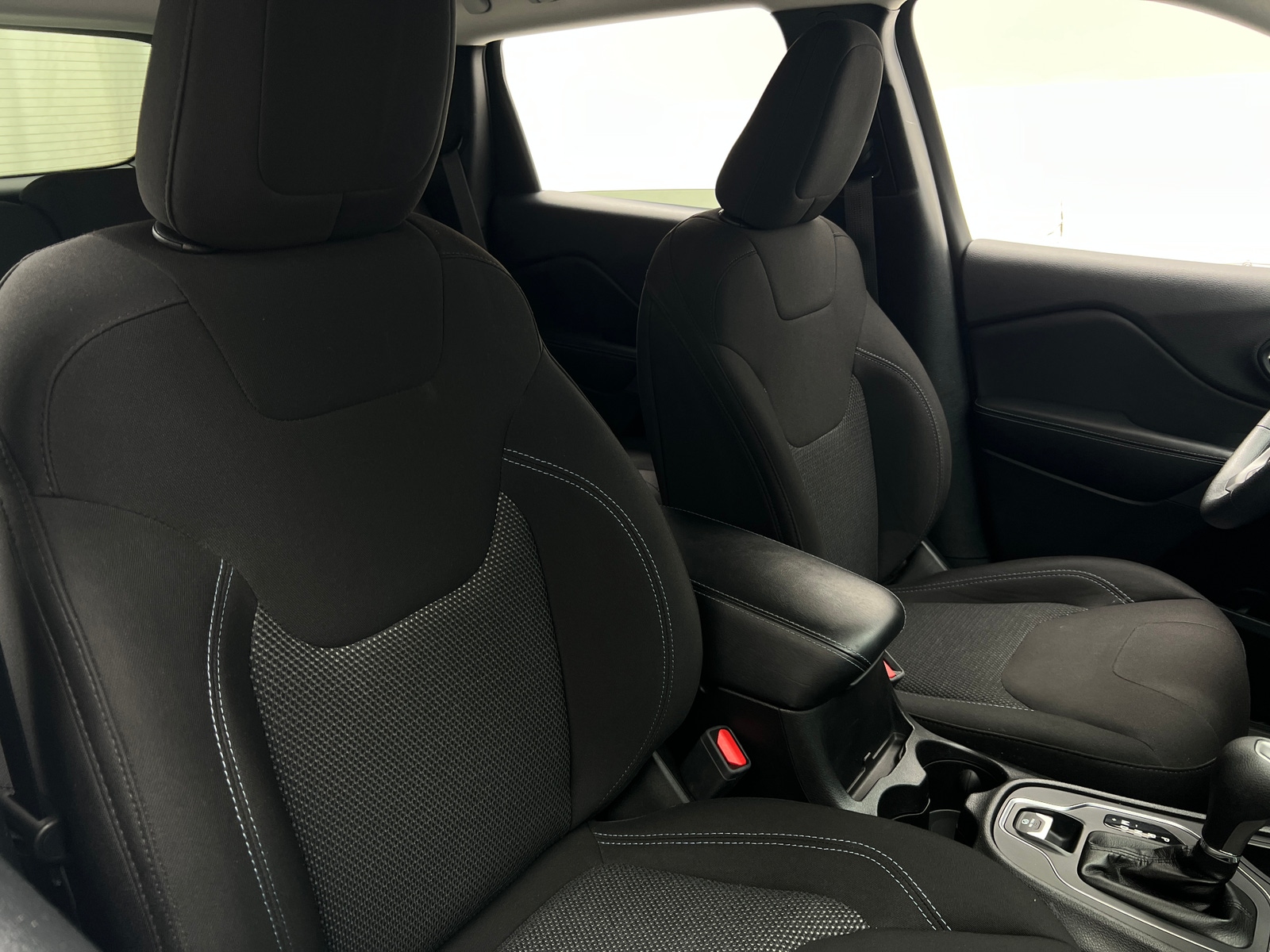 Thumbnail: 2019 Jeep Cherokee - 2