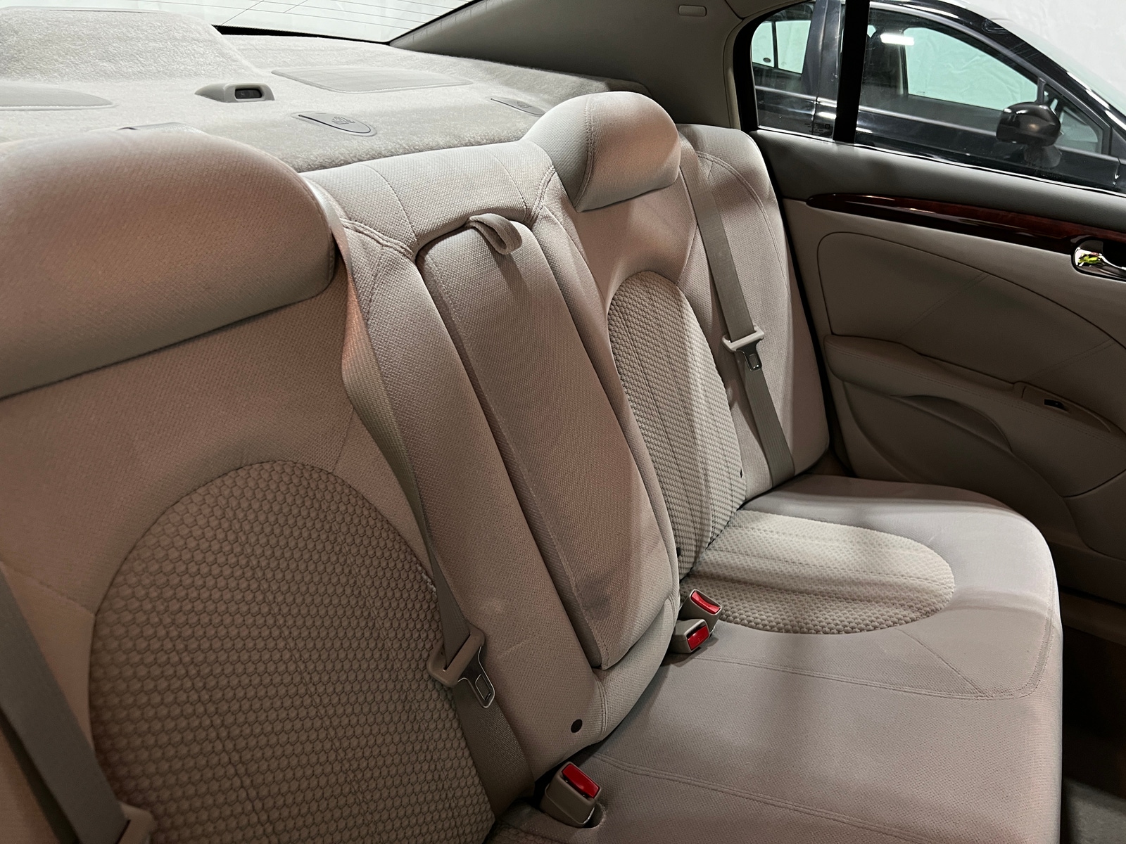 Thumbnail: 2010 Buick Lucerne - 6