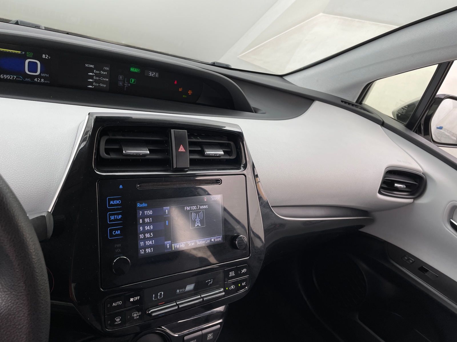 Thumbnail: 2019 Toyota Prius - 4