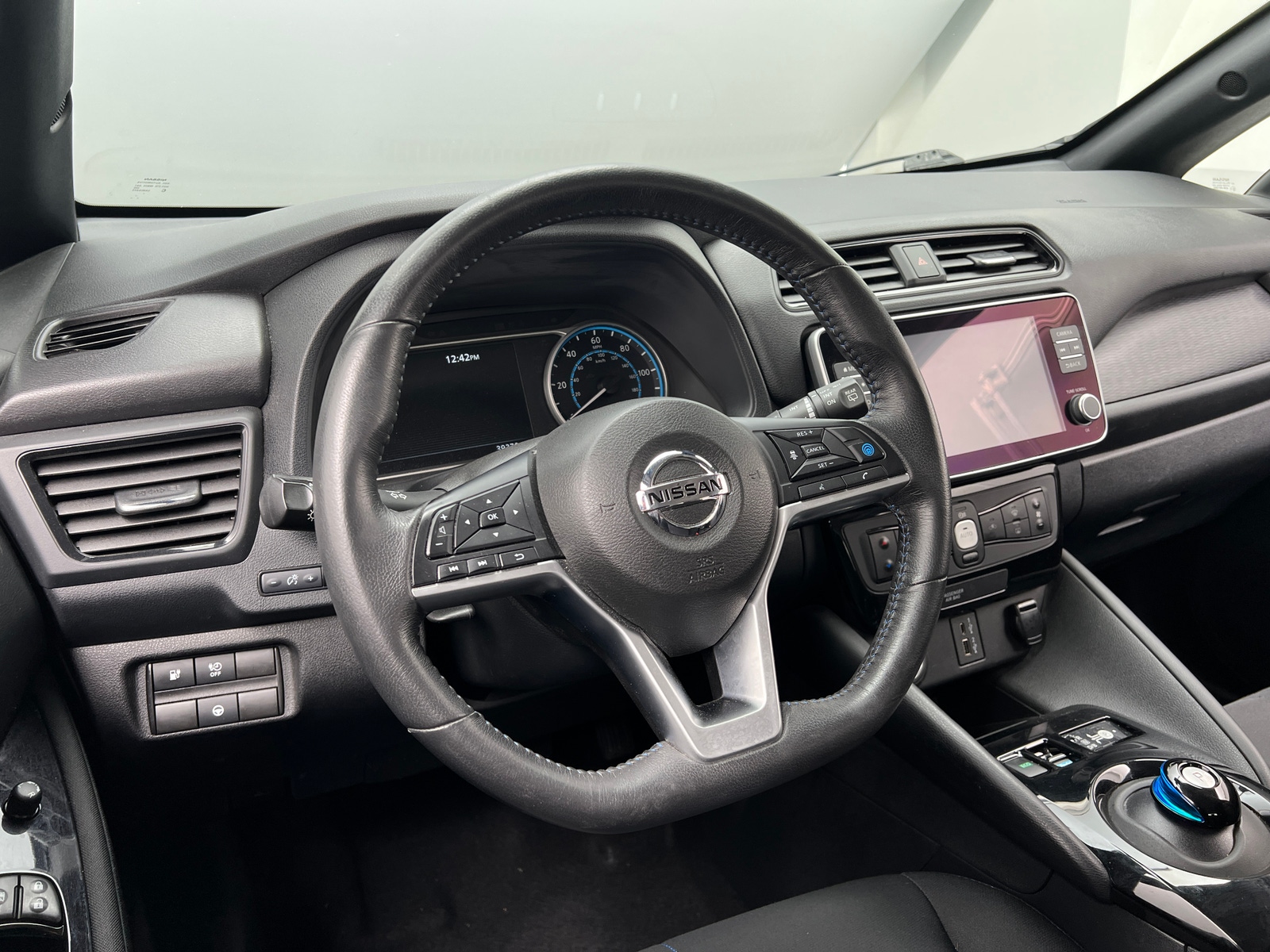 Thumbnail: 2020 Nissan Leaf - 5