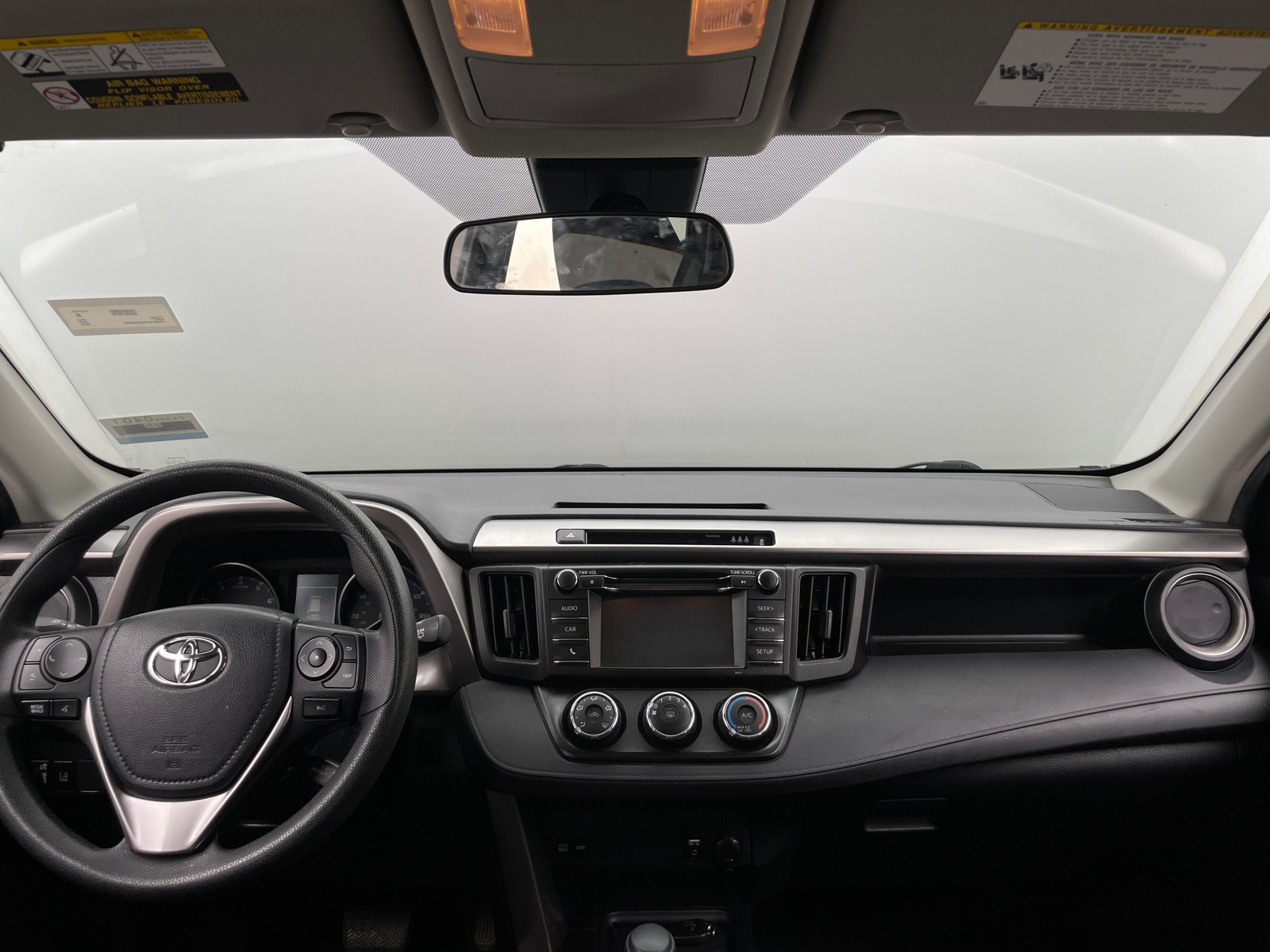 Thumbnail: 2018 Toyota RAV4 - 3