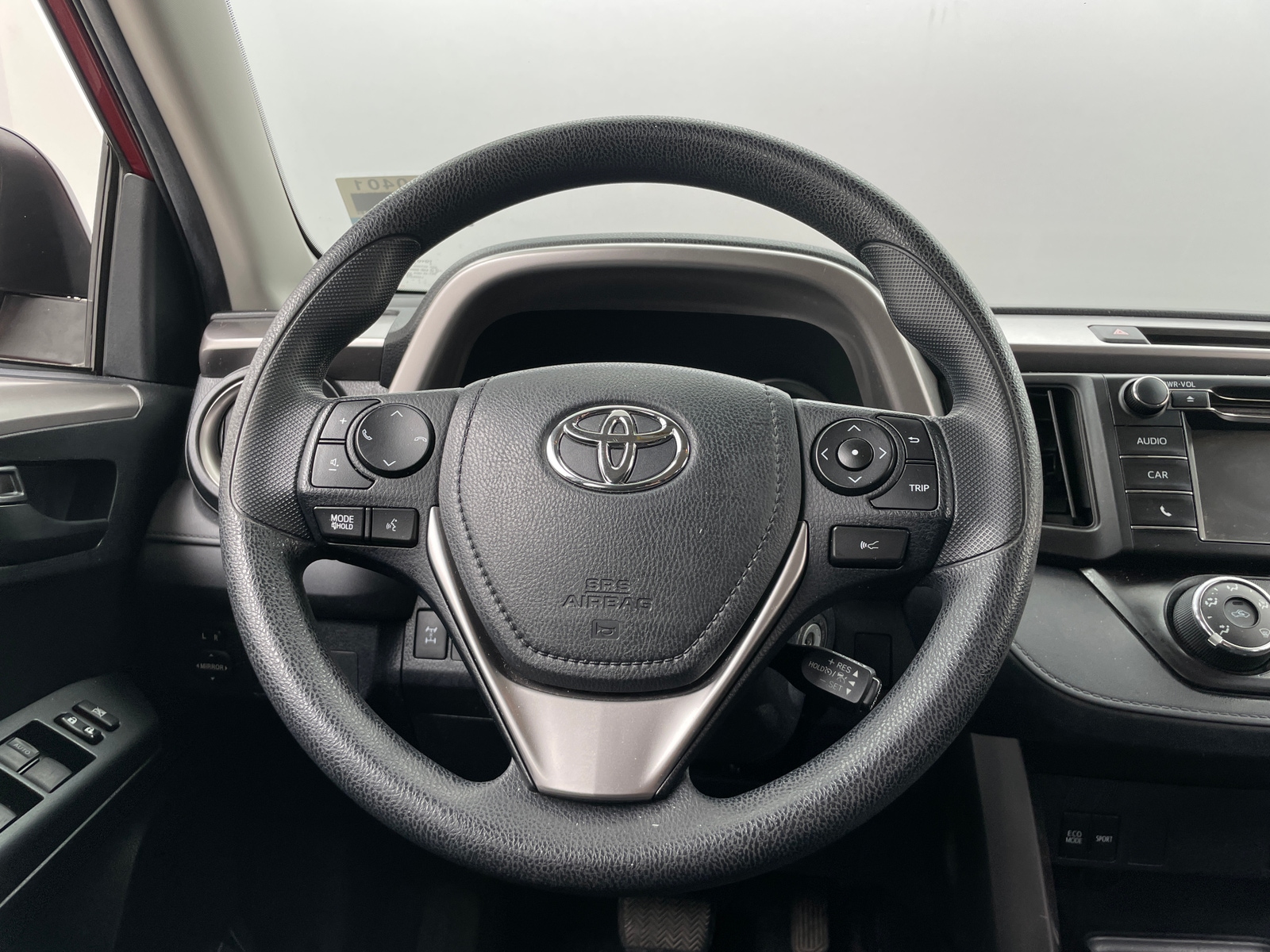 Thumbnail: 2018 Toyota RAV4 - 5